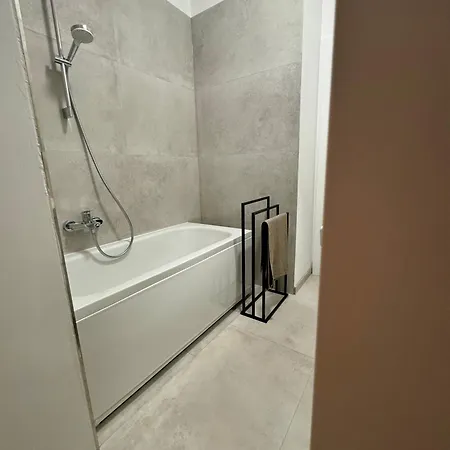 Ninoa Apartment