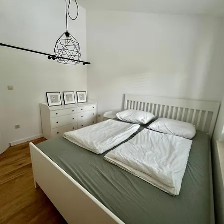 Ninoa Apartment