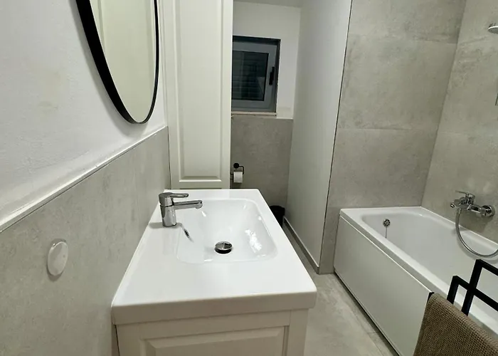 Ninoa Holidays Petrcane